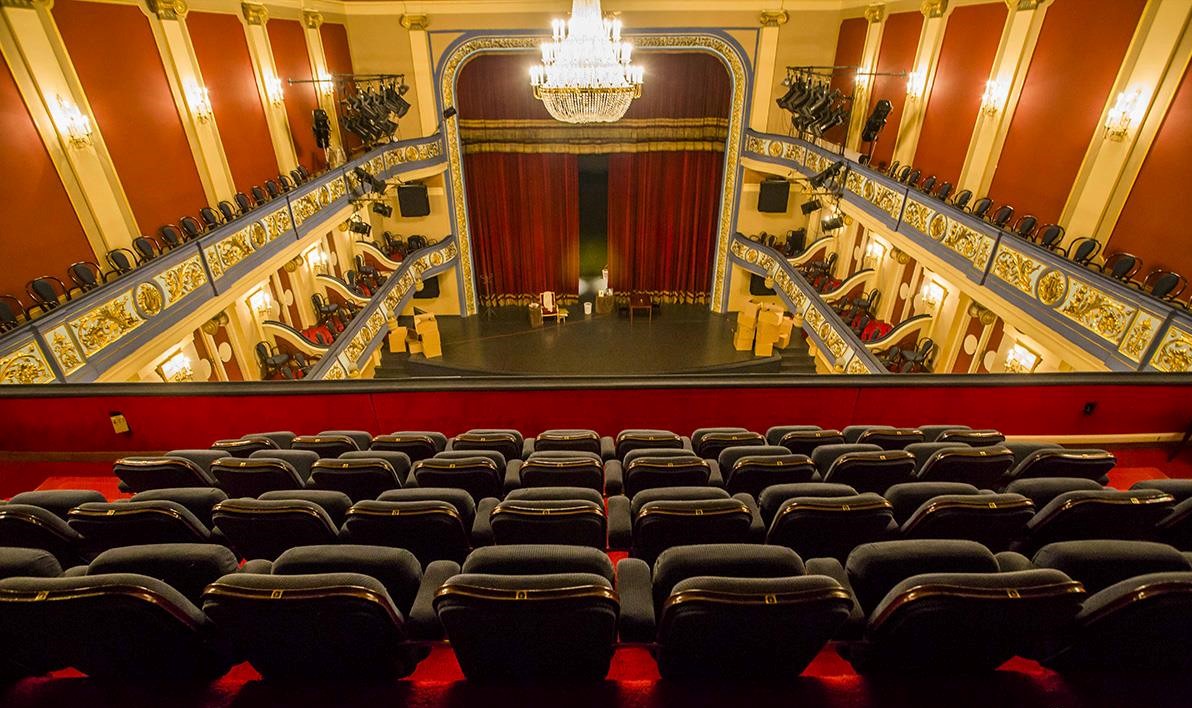 Večeras je u Narodnom pozorištu Sarajevo premijerno izvedena dramska predstava “Triptih”.